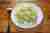 Orzeźwiająca sałatka z ravioli i ogórkiem