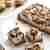 Mazurek chałwowo-orzechowy z czekoladą (wegański, bezglutenowy, bez cukru)