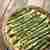 Cytrynowa tarta ze szparagami i zielonym groszkiem (wegańska, bezglutenowa)
