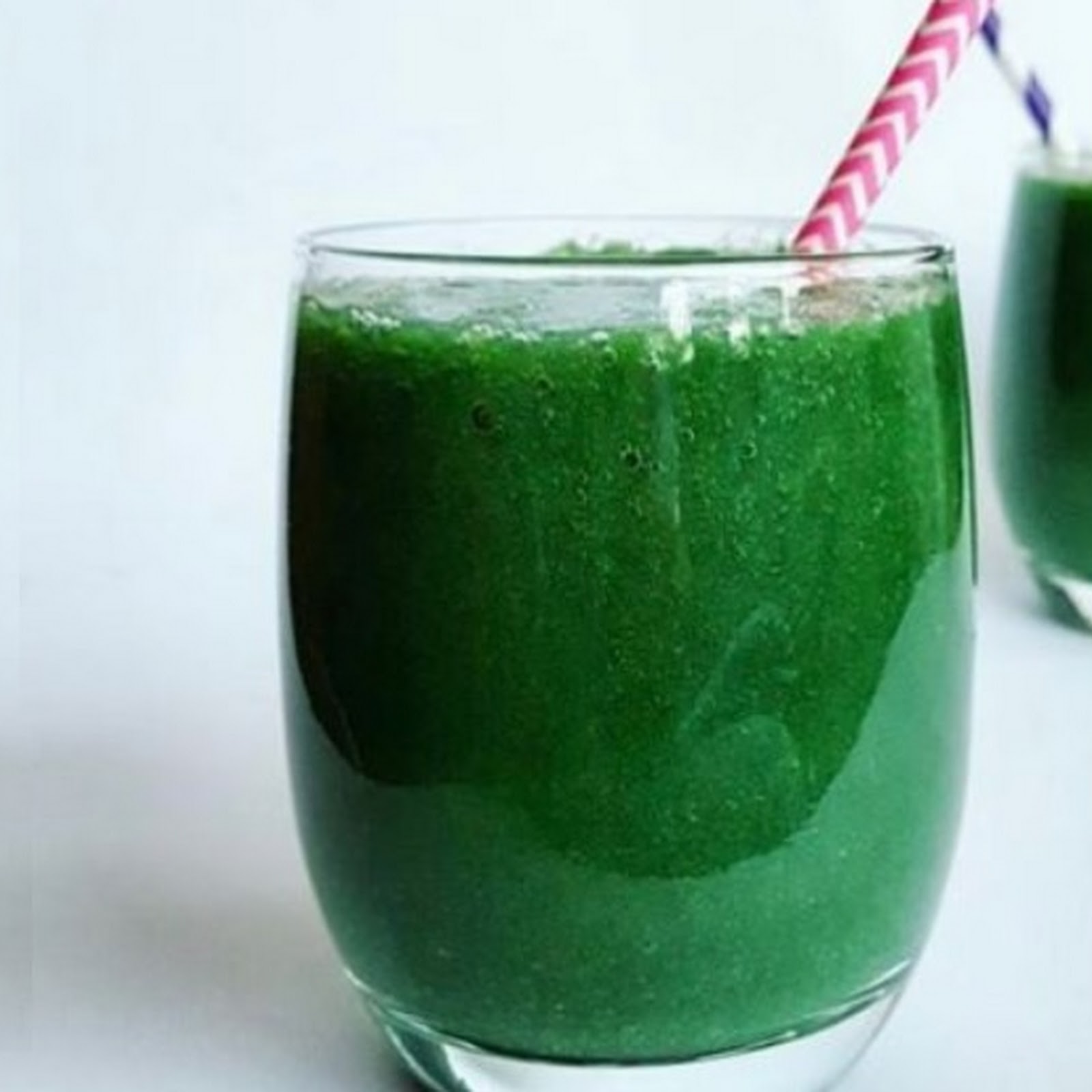 spirulina + jabłko + seler naciowy + imbir + gruszka + cytryna