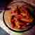 Makaron z sosem pomidorowym i serem pleśniowym (porcja ok. 500 kcal, bez sera - 450 kcal) 
