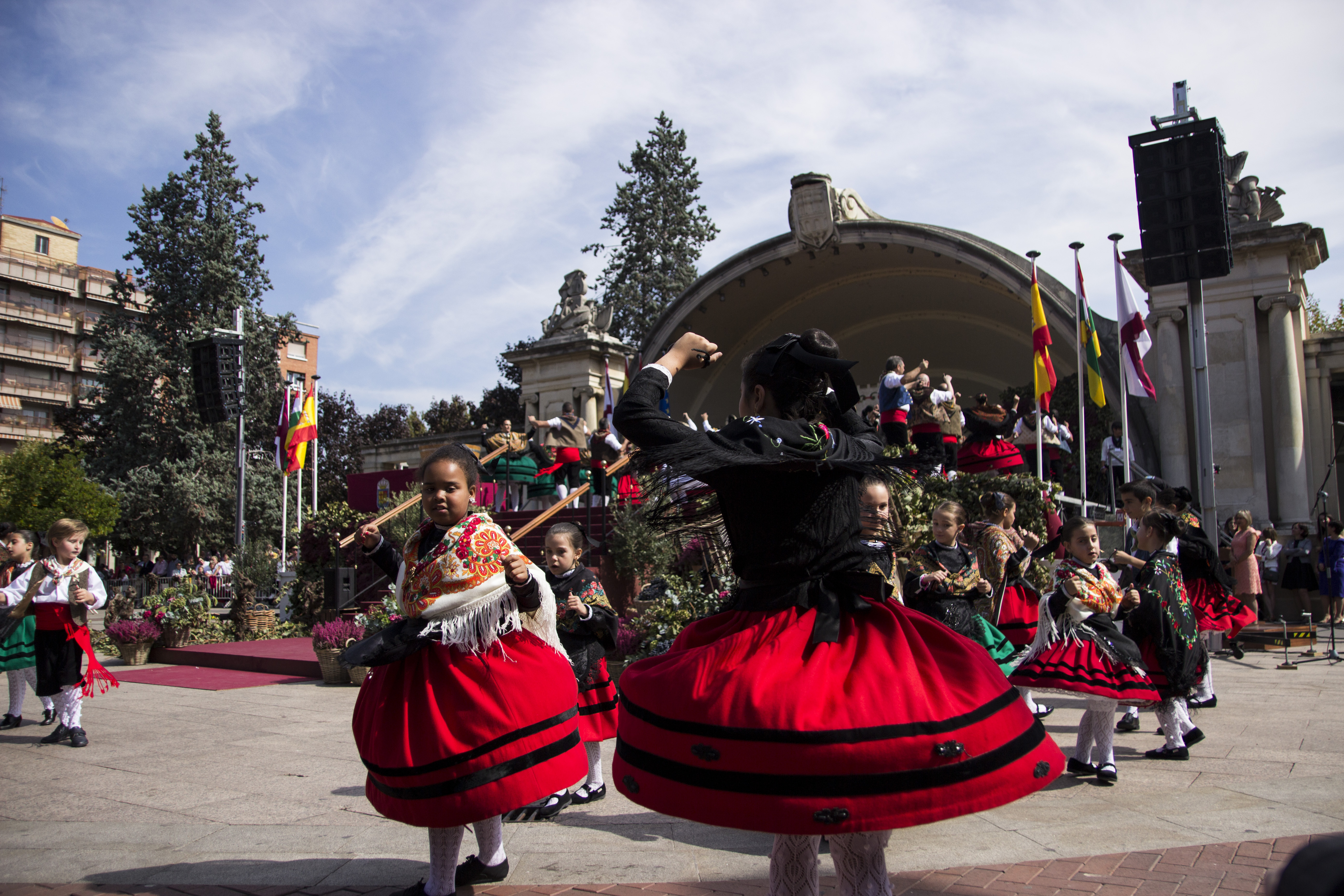 Co się składa na udaną hiszpańską fiestę? Na przykładzie Fiesta de San Mateo