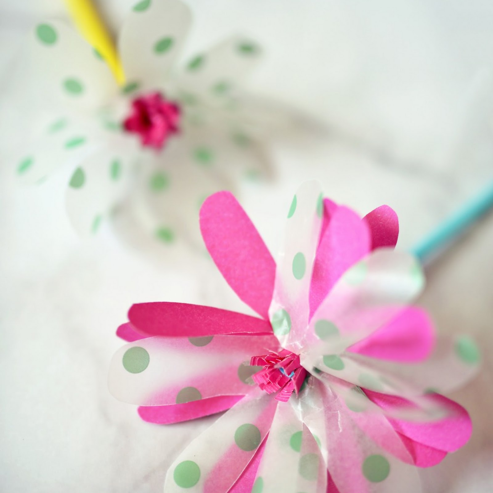 DIY: papierowe kwiaty
