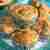 Bananowe muffinki z awokado i suszonymi morelami