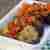 Powalający, gęsty i treściwy - sos myśliwski z boczkiem i leśnymi grzybami podawany z pieczonymi ziemniakami 