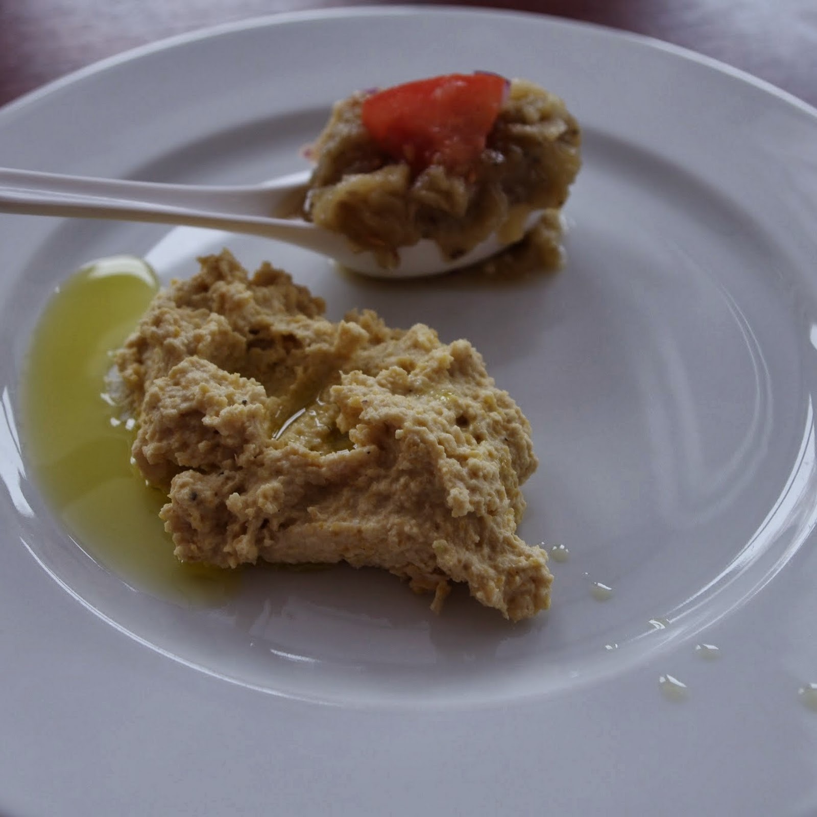 Hummus, czyli przepis na pastę z ciecierzycy wg Kurta Schellera