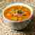 Ogrzewająca zupa pomidorowa pełna śródziemnomorskich aromatów