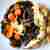 Makaron gryczany (muszla) z paskami filetu drobiowego w śmietanowym sosie z karmelizowaną marchewką i rumianymi pieczarkami - Bio Fabijańscy