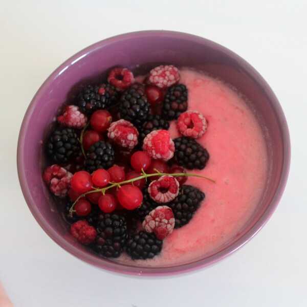 Porzeczkowe Smoothie Bowl