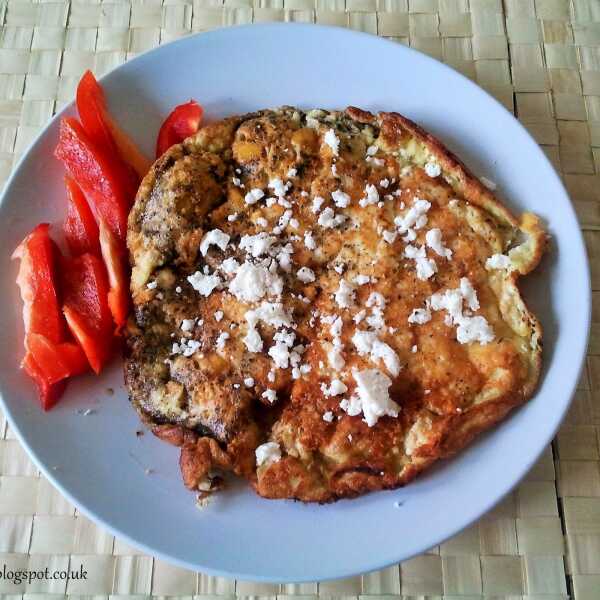 Omlet z serkiem feta 