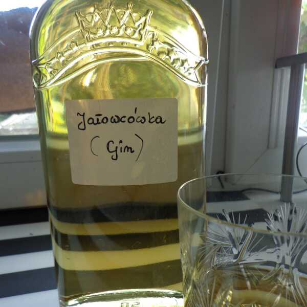 Gin czyli jałowcówka ( prostota z aromatem )