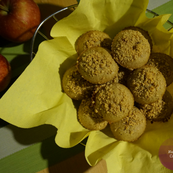 Muffiny orzechowe z jabłkami