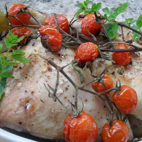 Udka pieczone z pomidorkami cherry i ziemniakami