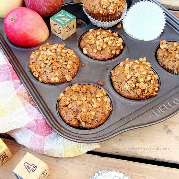 Muffiny pełnoziarniste z jabłkami ( na jogurcie naturalnym ) - Mleczne śniadanie na rozpoczęcie roku szkolnego