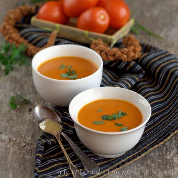 Zupa pomidorowa zabielana kaszą jaglaną