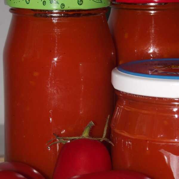 Domowy keczup pomidorowy