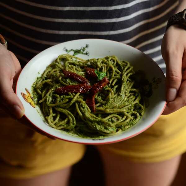 SZPINAKOWE PESTO (wegańskie)