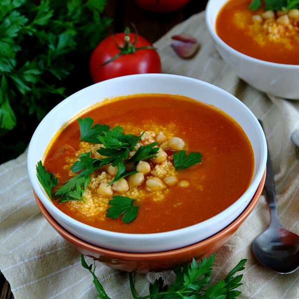 Marokańska zupa pomidorowa na zdrowy lunch