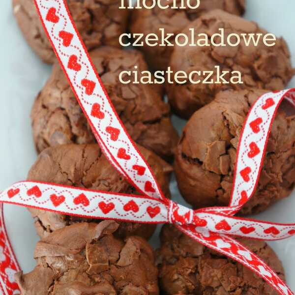 Mocno czekoladowe ciasteczka