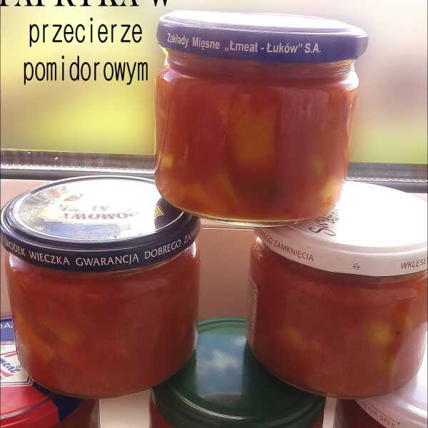 Papryka w przecierze pomidorowym