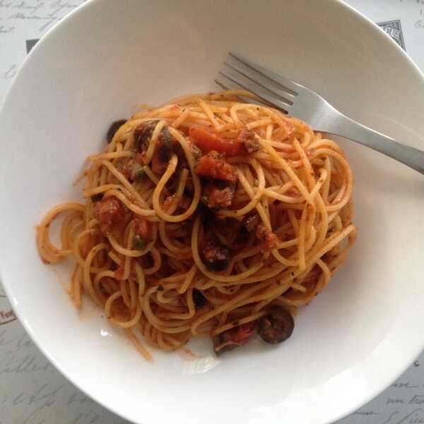 Spaghetti alla Puttanesca