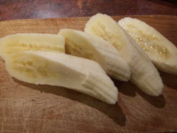 Fantazyjne banany w cieście naleśnikowym z anielskimi włosami