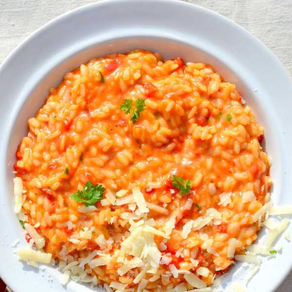 Pomidorowe risotto z papryką 