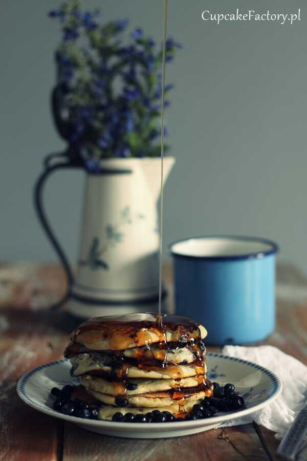 Pancakes z ricottą i jagodami