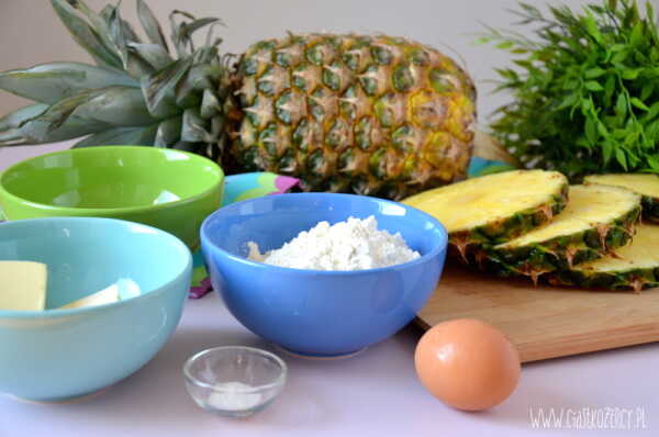 Tarta ananasowa