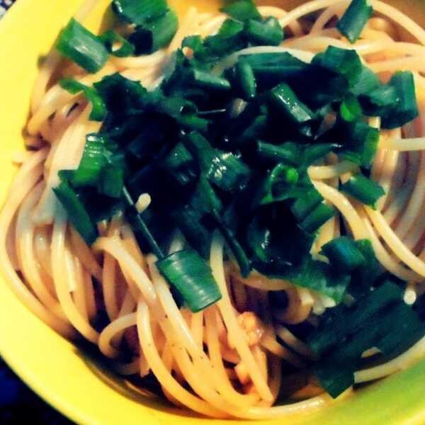 Spaghetti z sosem sezamowo-sojowym