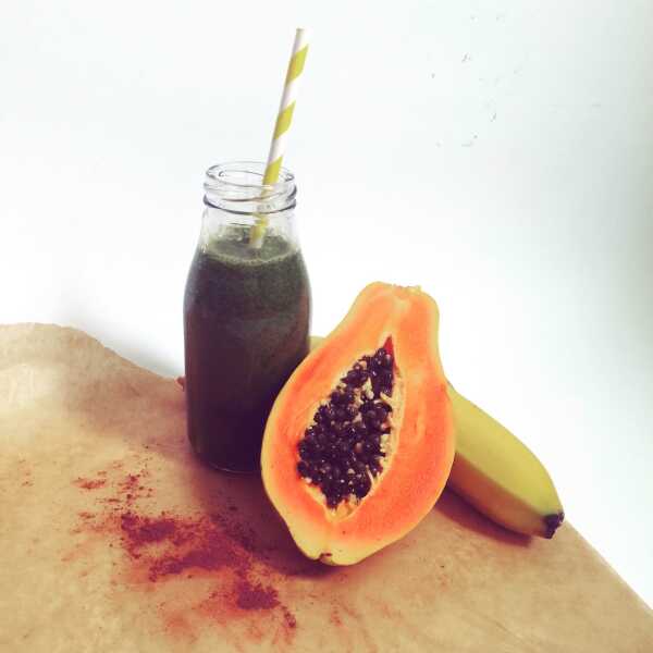 10 reasons to eat papaya + smoothie recipe