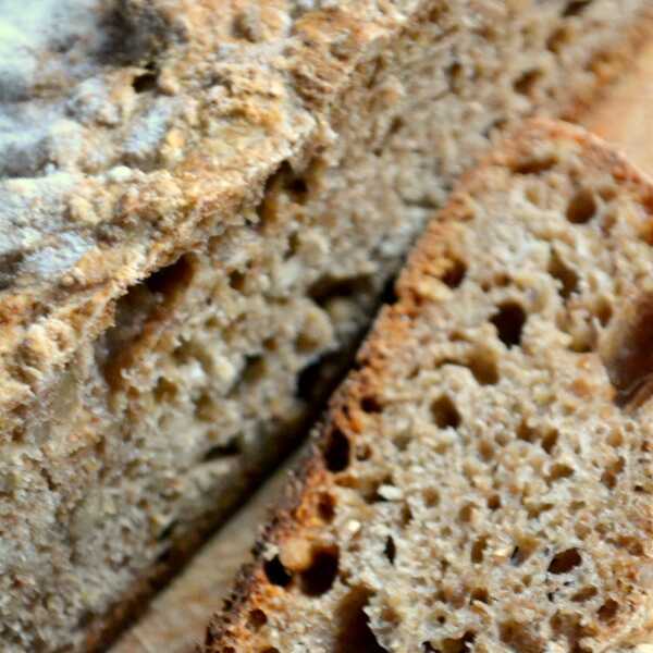 Dzień Chleba mamy mąki więc mieszamy i bochenki zajadamy :)