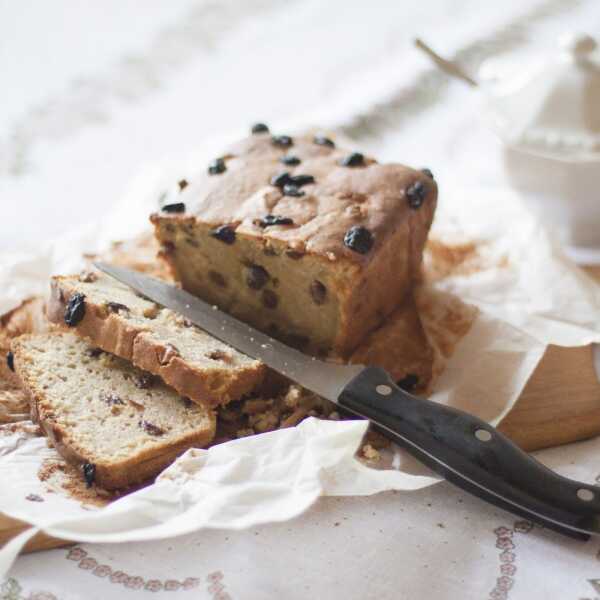 BAKING :: Pumpkin cake with philadelphia cheese sauce 