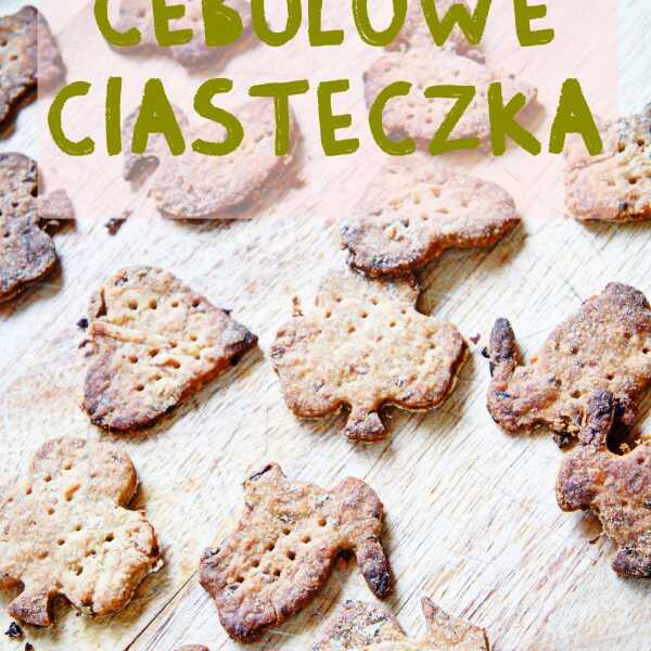 CIASTECZKA CEBULOWE.