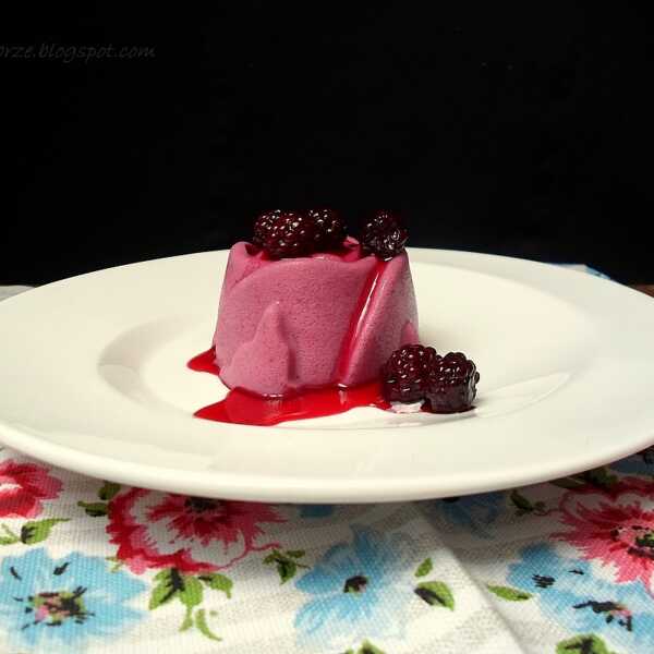 Krwawa panna cotta