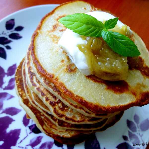 Placuszki z rabarbarem / Pancakes rabarbarowe