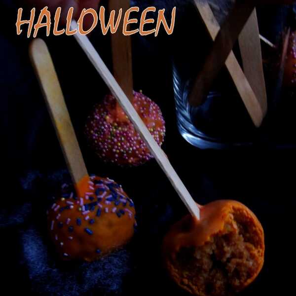 Halloween Cake Pops