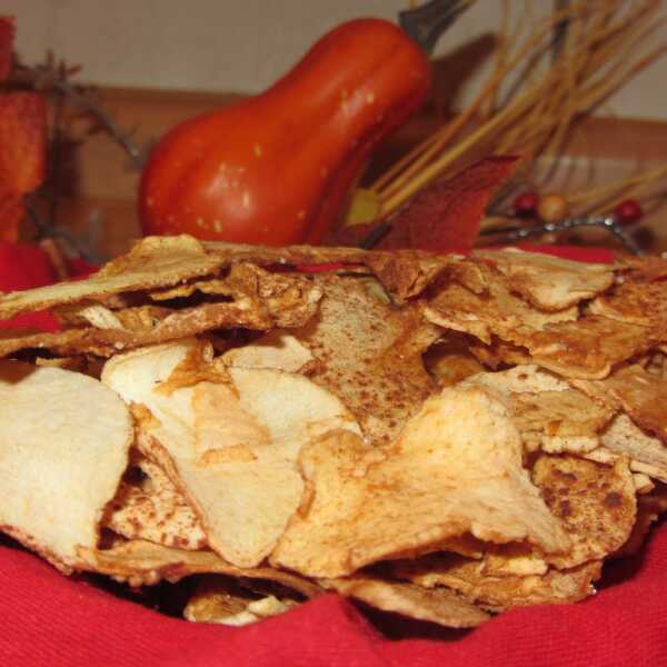 Chipsy owocowe czyli suszone plasterki jabłek