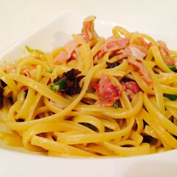 Pasta aglio e olio peperonico