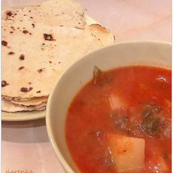 Zupa Caldo Verde z jarmużem i domowe podpłomyki