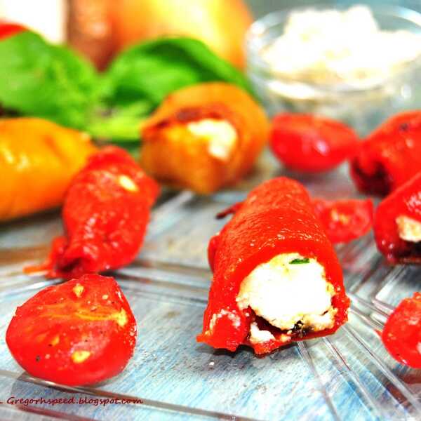 Papryka faszerowana serem feta