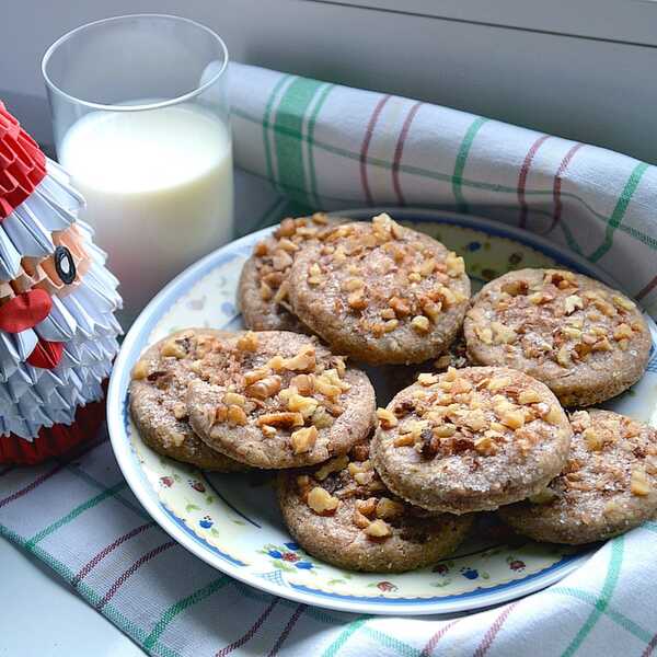 Ciastka korzenne z orzechami