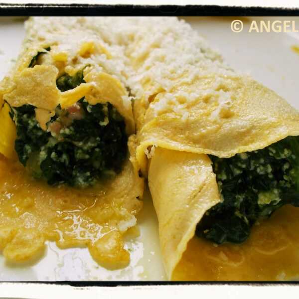 Rurki omletowe ze szpinakiem i boczkiem - Omelette Rolls with Spinach and Bacon - Cannelloni con farcita di spinaci e pancetta 