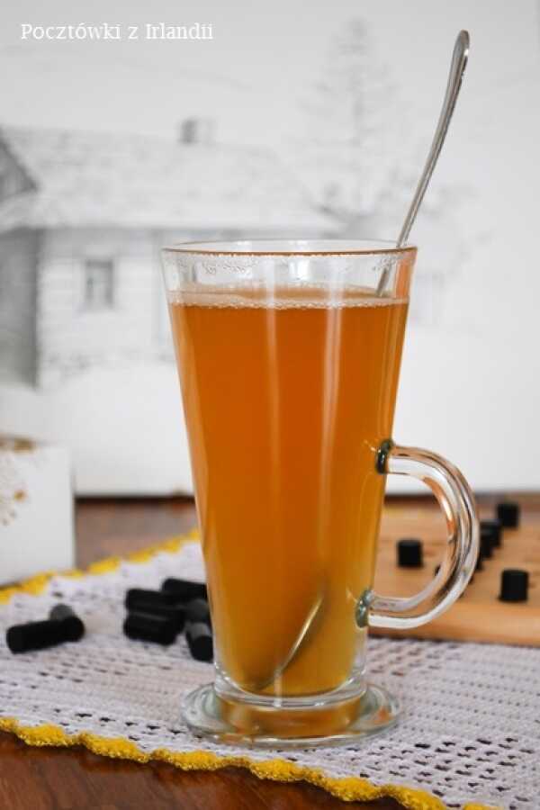 Irlandzki specyfik na przeziębienie: Honey Lemon Drink