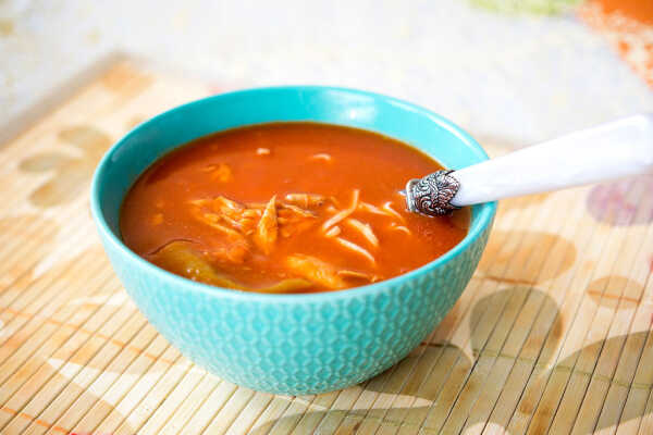 „Zwykła” zupa pomidorowa