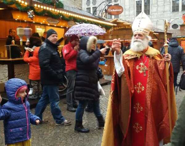 Monachium – Weihnachtsdorf, Krampus i Pink Christmas