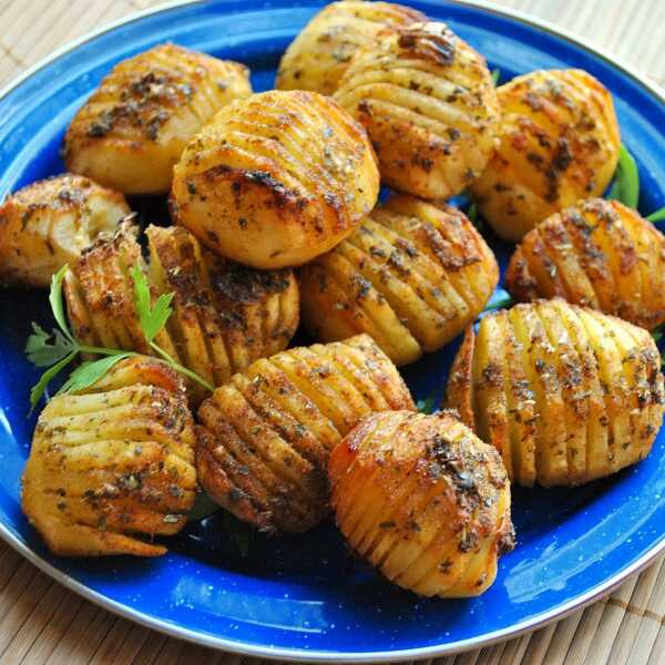 Ziemniaki Hasselback