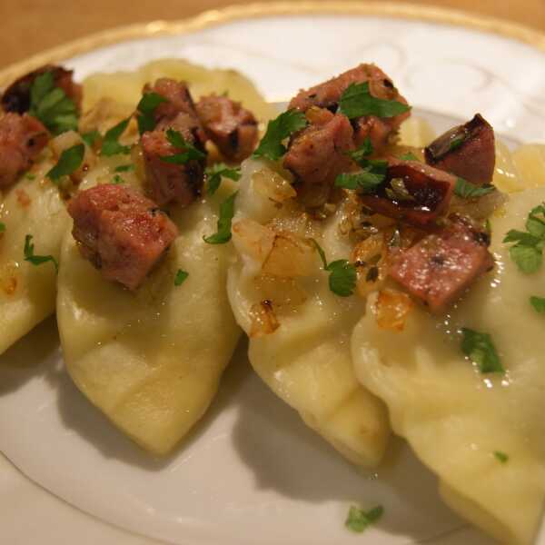 Pierogi z zieloną soczewicą 