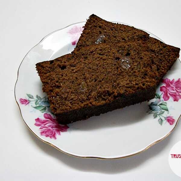 Karobowy chlebek bananowy