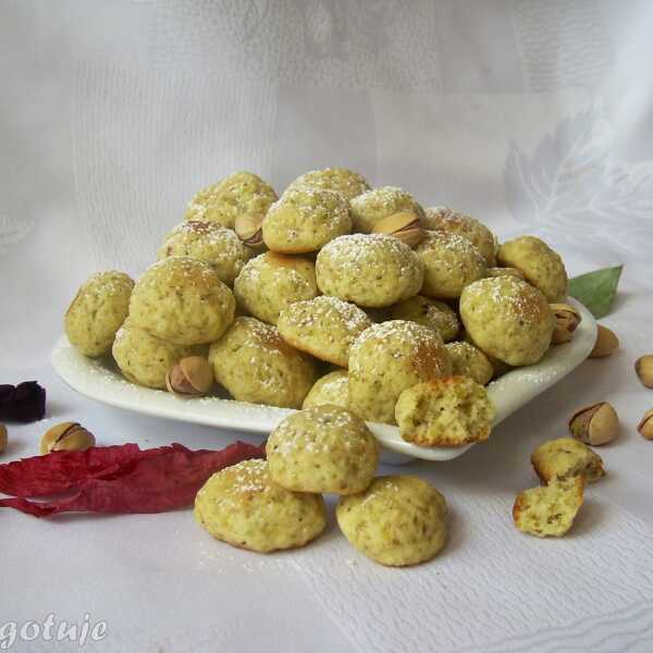 Ciasteczka Di z mielonymi pistacjami